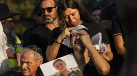 حكومة طوارئ الاحتلال: صور جنودنا وهم يسقطون بغزة مؤلمة