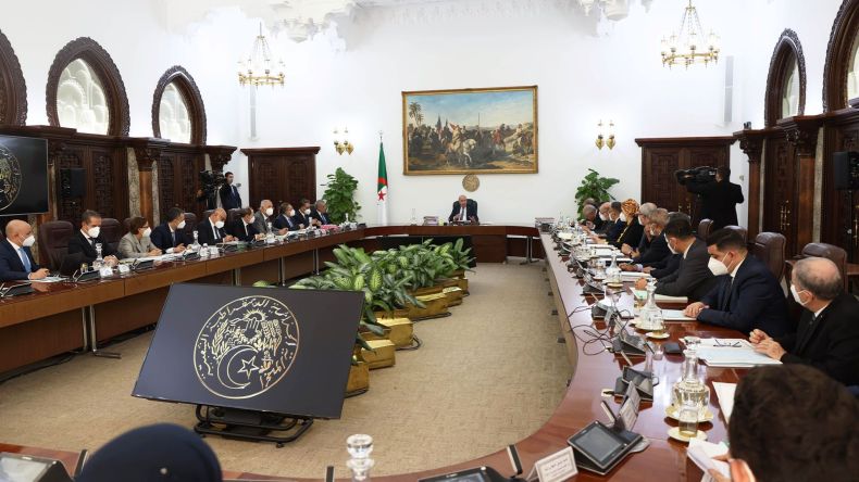 العقار الصناعي والنشاطات المنجمية على طاولة مجلس الوزراء