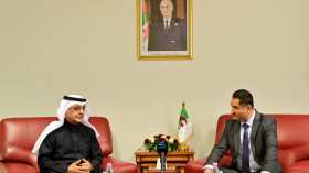 مباحثات بين وزير الاتصال والمدير التنفيذي لـ “عرب سات”