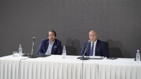 وزير التجارة يشدد على ضرورة ضمان وفرة مادة السميد المدعم والعجائن