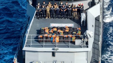La marine française réalise une “saisie record” de 3.5 tonnes de cocaïne  