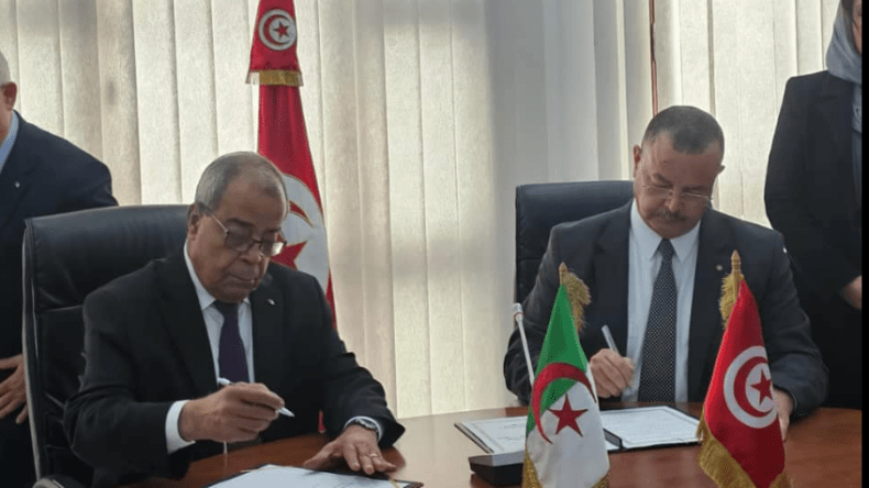 التوقيع على مذكرة تفاهم بين الجزائر وتونس لصناعة ومراقبة الدواء