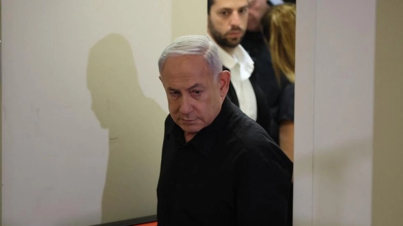 Le procès de Netanyahu pour corruption reprend en pleine guerre
