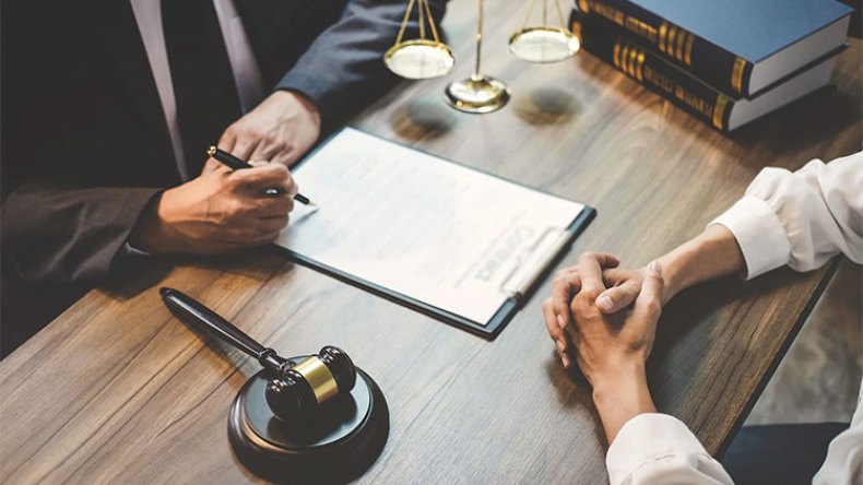 جزائريون “يقسمون التركة” وهم أحياء!