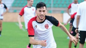 بوسليو يتنافس على جائزة أجمل هدف إفريقي