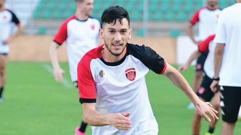 بوسليو يتنافس على جائزة أجمل هدف إفريقي