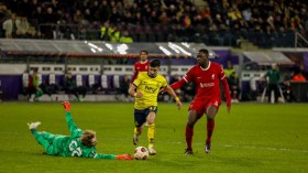 بِالفيديو: عمّورة يقهر ليفربول