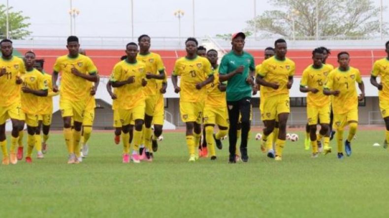 مُنافس “الخضر” يضبط تاريخ انطلاق التدريبات