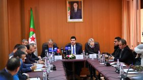 200 مؤسسة صيدلانيّة لتغطية 70 بالمائة من السوق