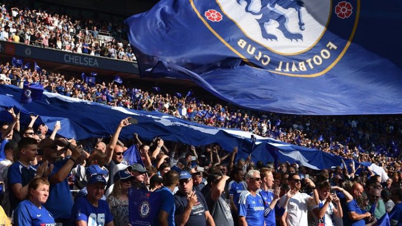 أنصار تشيلسي: “ليفربول مدينة الفقر والجوع”