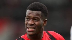 إصابةُ مُنافسٍ للجزائر قبل أسبوعَين من انطلاق “الكان”