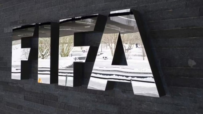 رئيس “الفيفا” يتعاطف مع أسر ضحايا نادي مولودية البيّض
