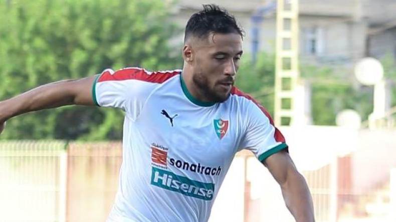 بلايلي أفضل لاعب في البطولة