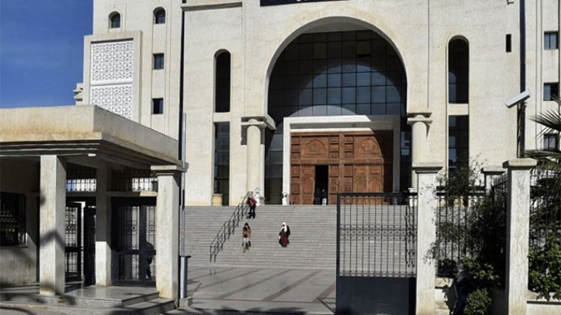 محافظون عقاريون ضمن شبكة “البزنسة” بعقارات أحياء راقية