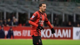 بن ناصر: فخور بِجزائريتي وحلمي “الكرة الذّهبية”