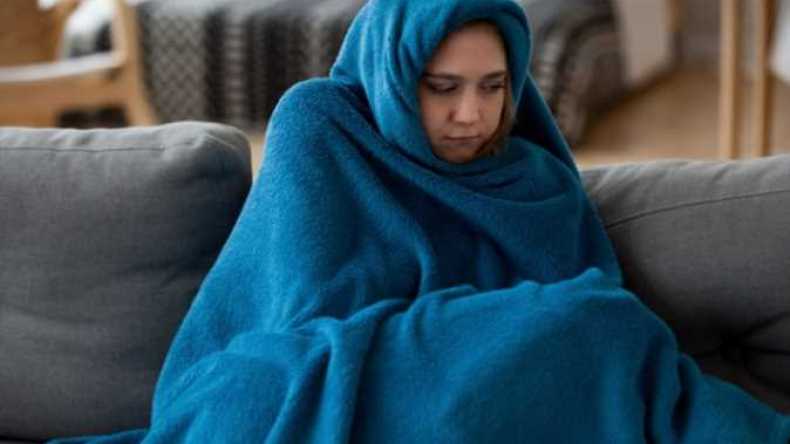 تشعر بالبرد طوال الوقت؟ إليك 9 أسباب