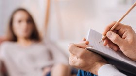 أولياء يستعينون بالنفسانيين والرقاة لمرافقة أبنائهم في الامتحانات
