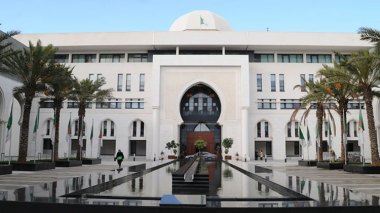 Algerian Foreign Ministry Refutes Fake News About Mali on Social Media