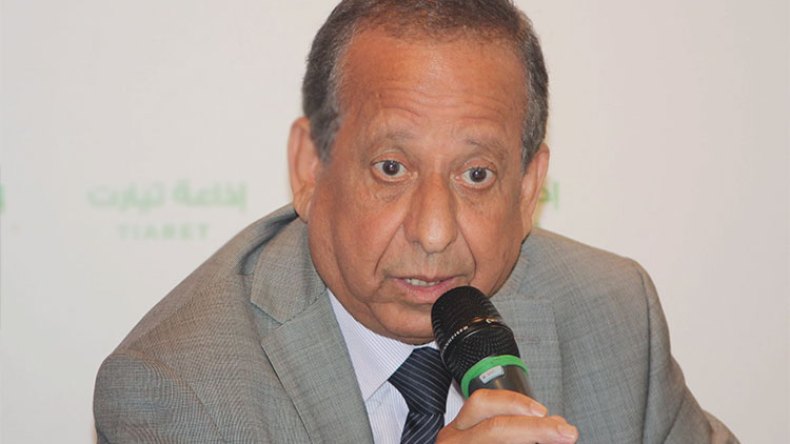 تعليمات ومراسلات تفضح علاقة الوزير بمشاريع “التراضي”