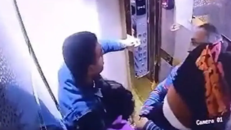 قضية “فتاتي الأسانسير”.. دفاع المتهمين يفجر مفاجأة في ثاني جلسات المحاكمة!