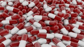 مسوّق إلكتروني يصنّع مخدّر “الصاروخ” بمساعدة صينيين