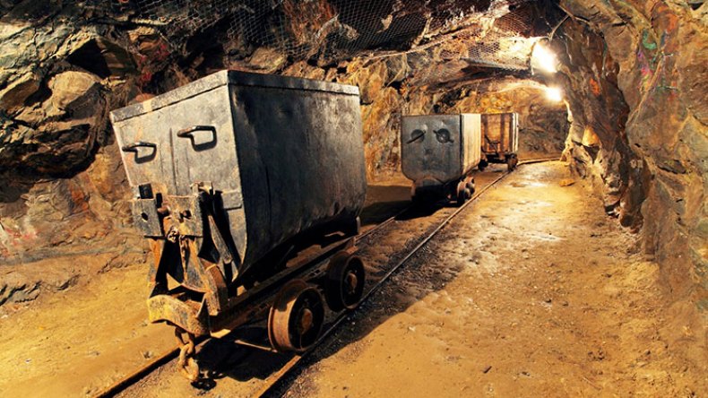 المعادن الصناعية في الجزائر بين الاكتناز والاستغلال (1/2)