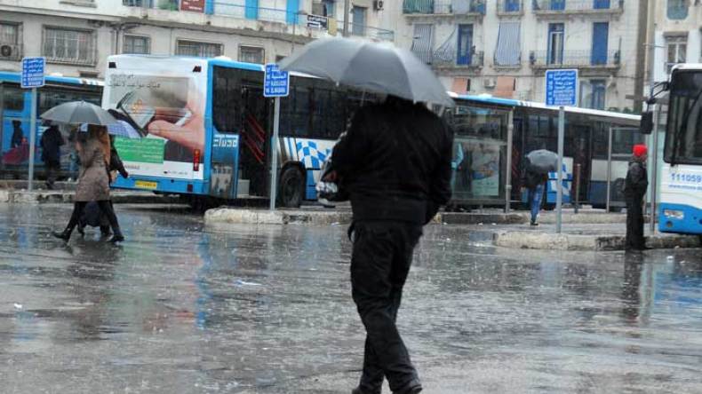 نشرية جديدة: استمرار تساقط أمطار رعدية غزيرة عبر 25 ولاية  