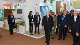 الرئيس تبون يؤكد وقوف الدولة إلى جانب المستثمرين