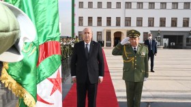 مجلة الجيش: “الجزائر الجديدة تسير بخطى ثابتة نحو وجهتها السليمة”