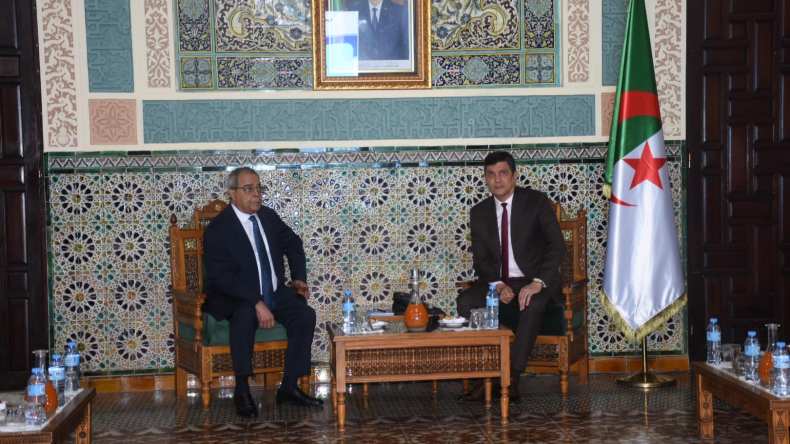 العاصمة: تسوية 167 مشروعا عالقا ومنح 131 رخصة استغلال استثنائية