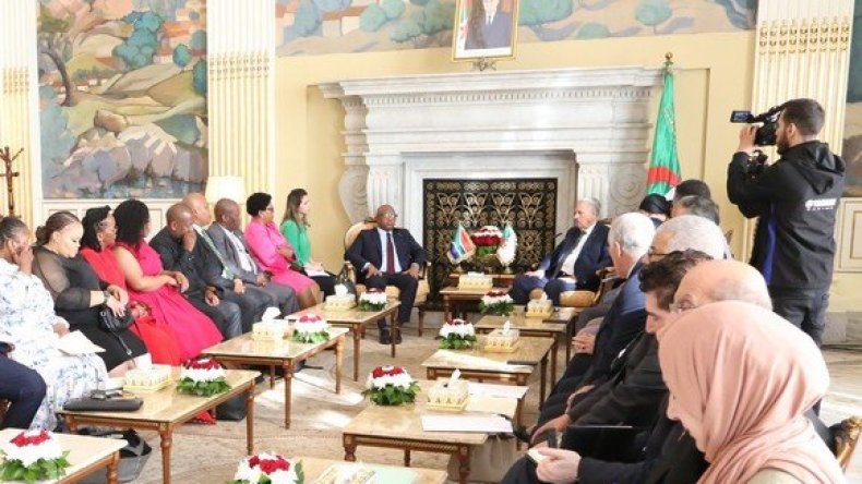 الجزائر – جنوب إفريقيا : انسجام المواقف تجاه عديد القضايا وعلى رأسها القضيتين الفلسطينية والصحراوية