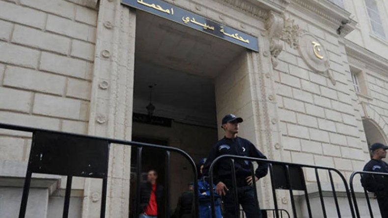 مؤسسات الدولة ليست جمعيات خيرية وتمثال الأمير يكشف المستور