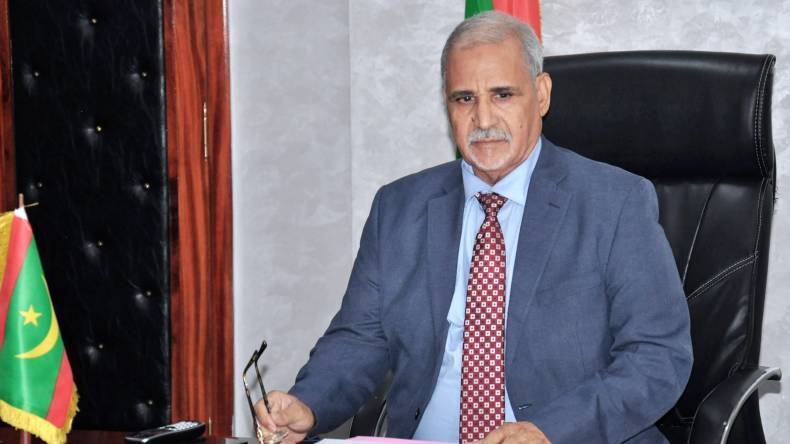 رئيس البرلمان الموريتاني يزور الجزائر