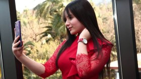 انتظروني في دور مناضلة في الفيلم التاريخي محمد بلوزداد