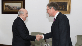 الرئيس تبون يستقبل رئيس مفوّضية الاتحاد الأوروبي بالجزائر