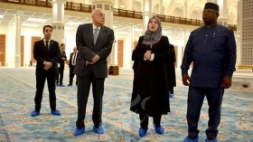 Le président de la République de Sierra Leone visite Djamaâ El-Djazaïr