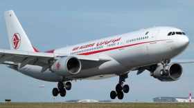 Intrusion d’un jeune dans un avion d’Air Algérie, 10 personnes placées en détention