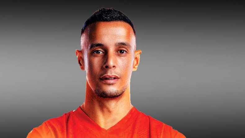 “الفجيرة” الإماراتي يقاضي اللاعب حمزاوي