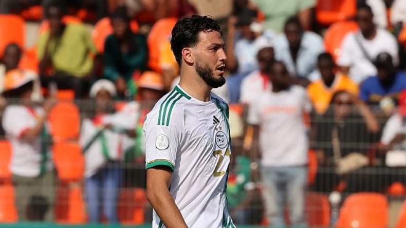 بن سبعيني يعتذر إلى الجزائريين بِالعربي الفصيح