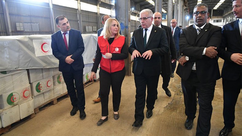 مساعدات إنسانية من البرلمان الجزائري للشعب الفلسطيني