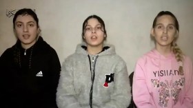 3 مجندات أسيرات لدى حماس يتوجهن بهذه الرسالة العاجلة لنتنياهو!