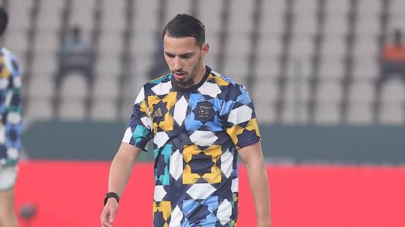 بن ناصر يعتذر إلى الجزائريين