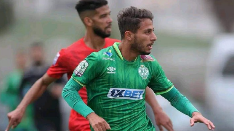 الجزائري بوزوق الأفضل خلال مرحلة الذهاب بالدوري المغربي