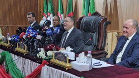 وزير الداخلية: نعمل على ترقية المركز الجامعي إلى جامعة