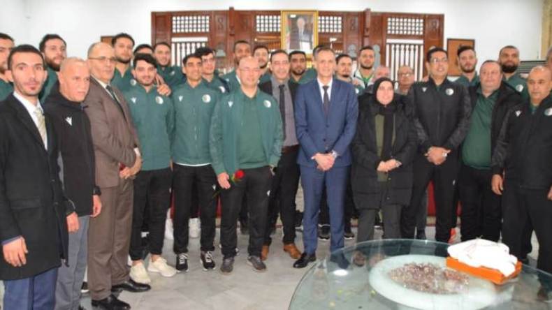 الوزير حمّاد يلتزم بِدعم نائب بطل إفريقيا لِكرة اليد