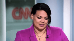 بعدما أعلنت إصابتها به.. فيديو لمذيعة سي إن إن وهي تشكر السرطان!