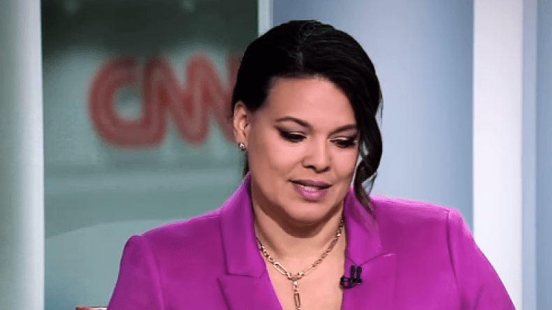 بعدما أعلنت إصابتها به.. فيديو لمذيعة سي إن إن وهي تشكر السرطان!