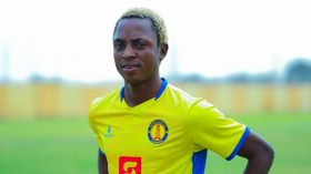 مُنافس الجزائر يستنجد بِلاعب جديد في آخر لحظة