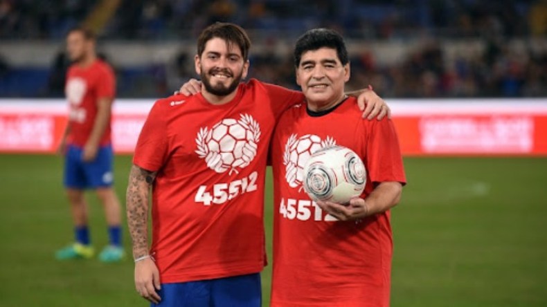 نجله يتّهم: “مارادونا قتلوه”