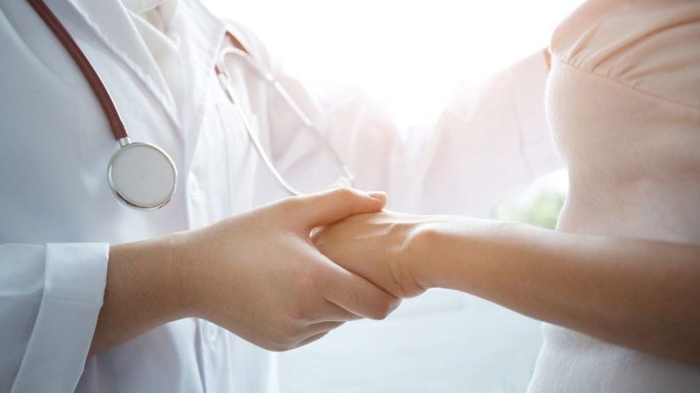 10 أعراض صحية لا ينبغي للمرأة تجاهلها